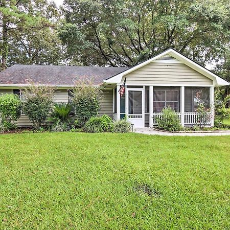 Peaceful Beaufort Home With Front Porch And Grill Екстериор снимка