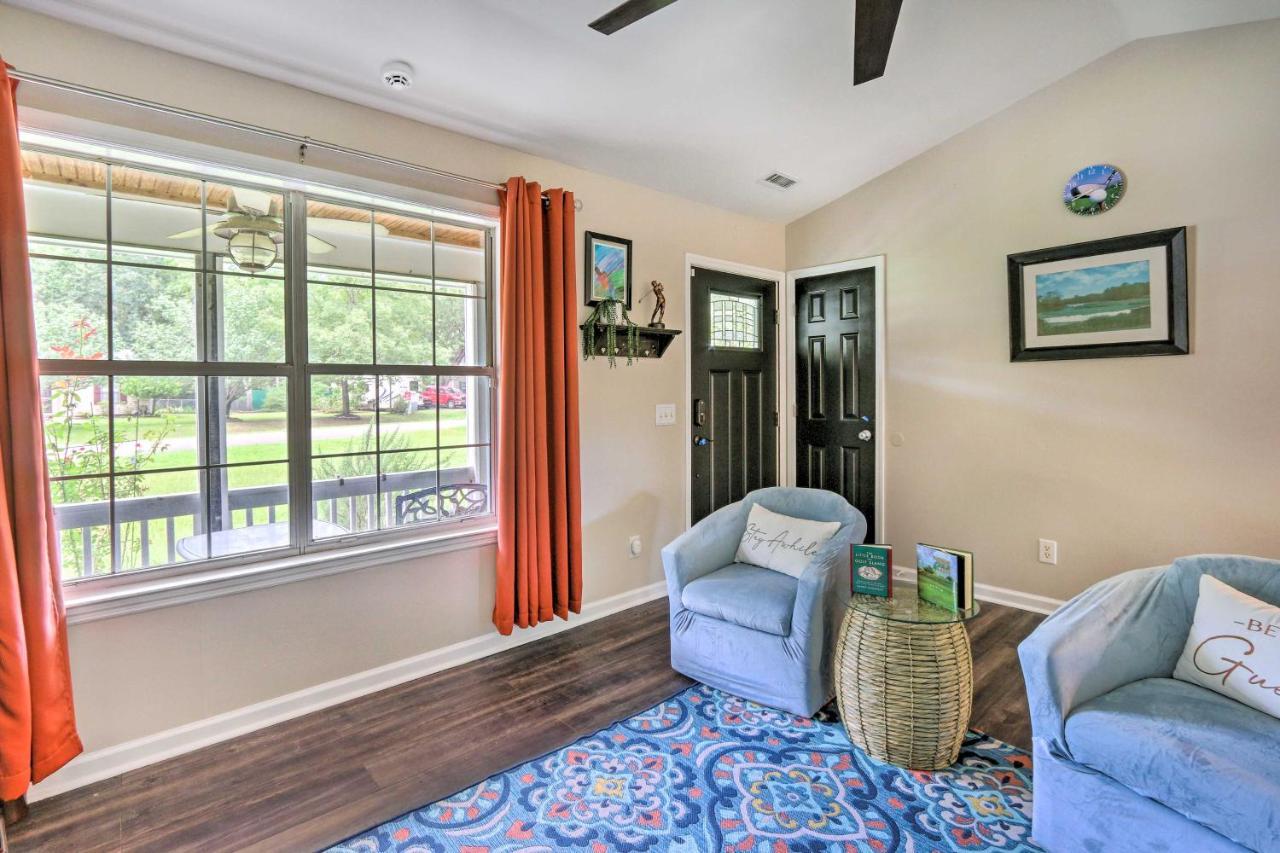 Peaceful Beaufort Home With Front Porch And Grill Екстериор снимка