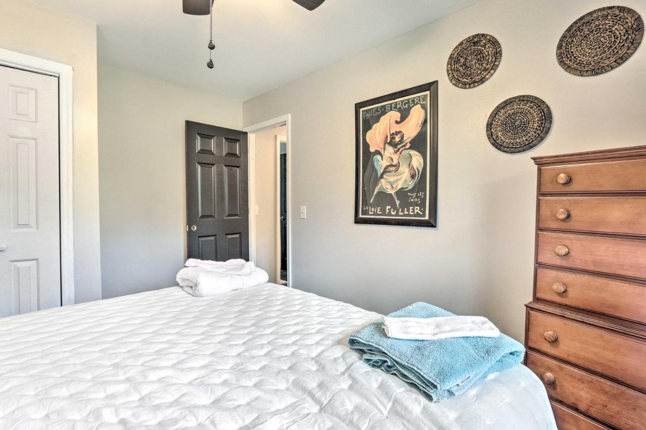 Peaceful Beaufort Home With Front Porch And Grill Екстериор снимка